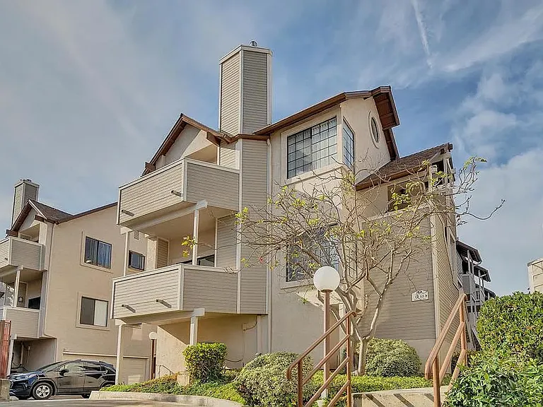 4639 Executive Dr #68 — Photo 21