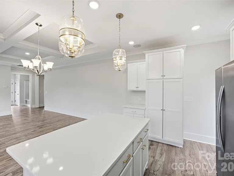 21216 Sanctuary Dr — Photo 10