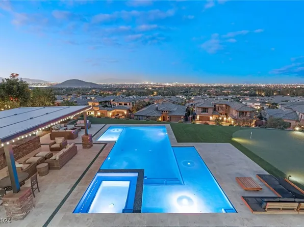 22 Olympia Outlook Dr, Las Vegas, NV 89141