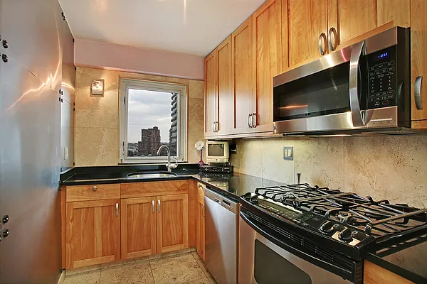 Sold by Corcoran | media 10