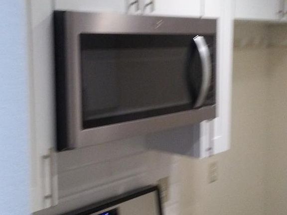 2nd image of 3745 Bagley Ave APT 208