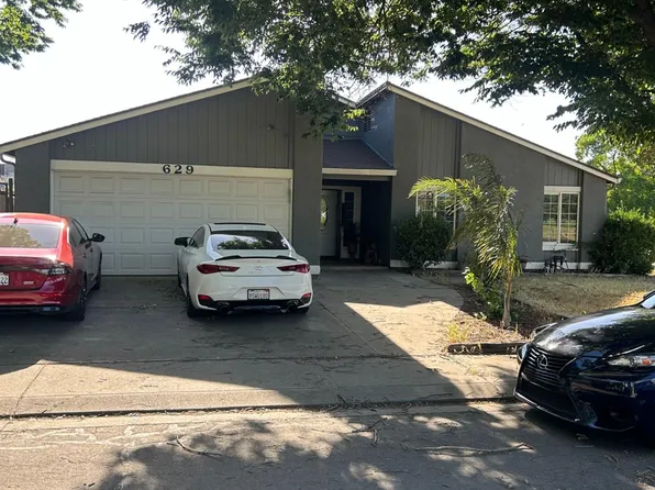 629 E Fort Henry Dr, Modesto, CA 95354
