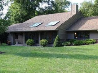 4715 Merriam Creek Dr, Fort Wayne, IN 46816