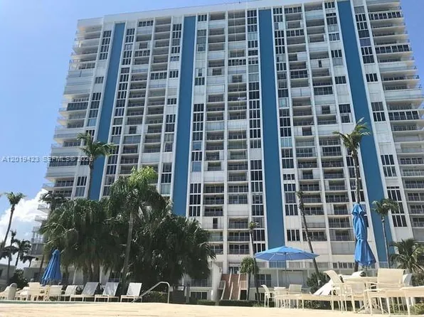 881 Ocean Dr, Key Biscayne, FL