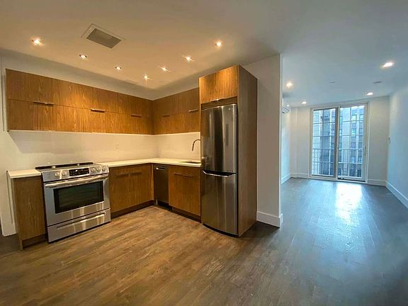 2nd image of 495 Saint Johns Pl #5BB
