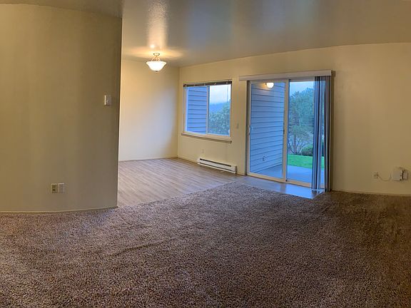 5th image of 8200 170th Pl NE APT 1