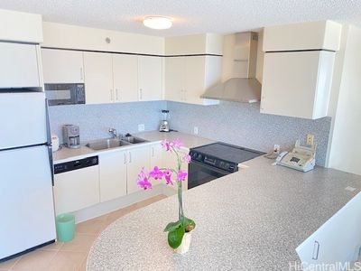 801 S King St APT 2202, Honolulu, HI, 96813