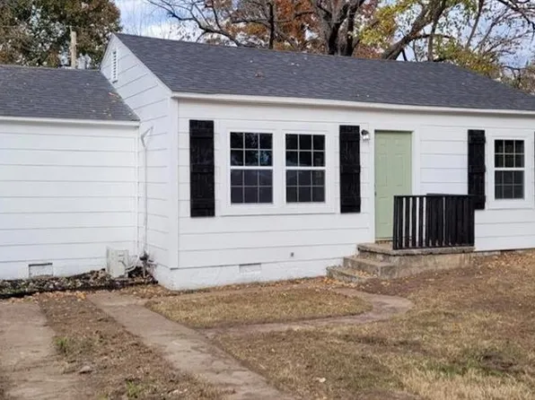 415 E 20th St, Okmulgee, OK 74447
