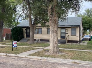 1004 N 1st St, Garden City, KS 67846