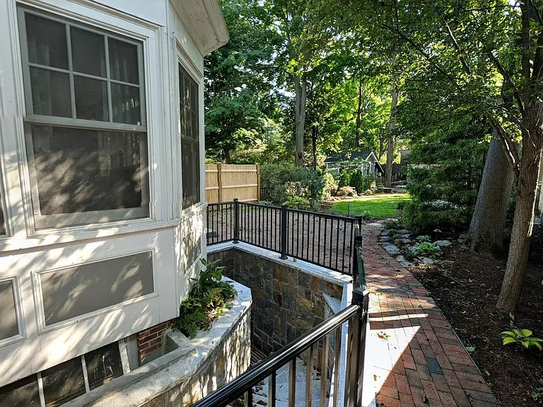 66 Purchase St — Photo 17