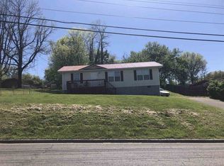 1143 N Henry St, Morristown, TN 37814