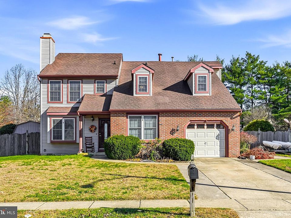 1st image of 51 Linden Dr