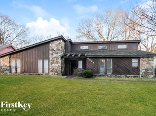 6282 Ridge Manor Dr, Memphis, TN 38115