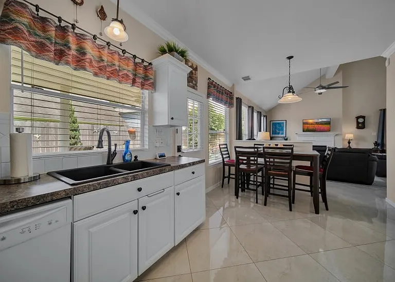 9514 Trailing Moss Dr — Photo 17