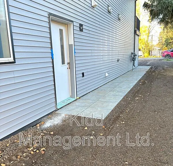 6936 Langer Cres #B — Photo 3