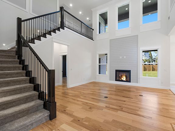 Living Rm Previous Similar Built