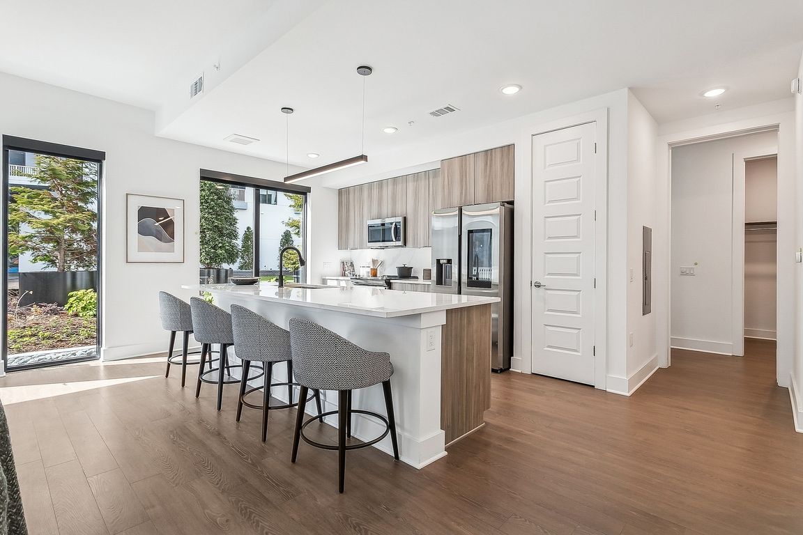AtlanticStation_interior_kitchen_2085