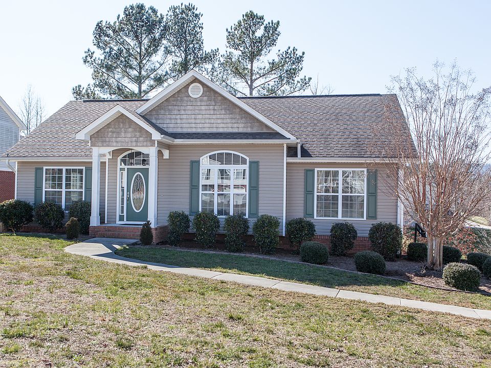 1st image of 125 Elaine Dr