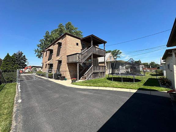5th image of 5039 S Laramie Ave