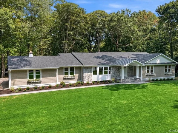 128 Bay Avenue, Huntington, NY 11743