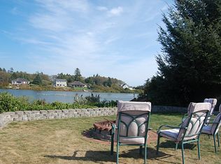 574 Weatherwax Loop NE, Ocean Shores, WA