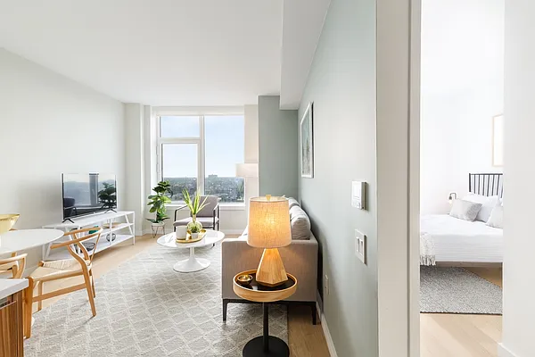 Rented by The Moinian Group | media 2