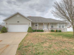 5155 Willow Dr, Joplin, MO 64801