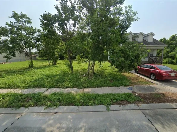 2311 Lizardi St, New Orleans, LA 70117