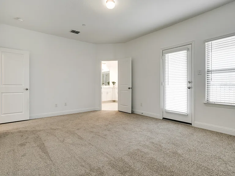 4809 Pasadena Dr — Photo 4