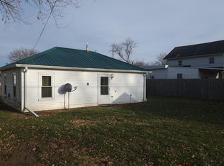 7040 La Porte Rd, Washburn, IA 50702