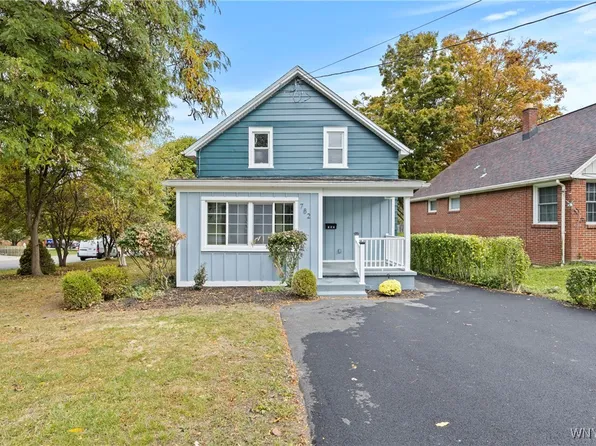 782 Main St, West Seneca, NY 14224