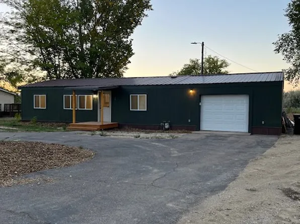 285 E 100 N, Myton, UT 84052