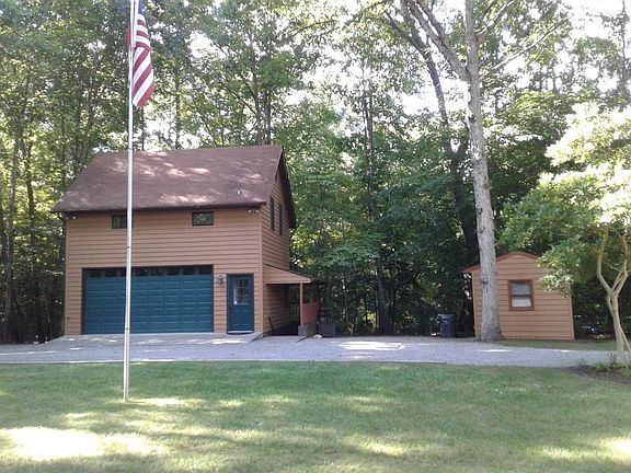 3rd image of 560 Long Branch Dr