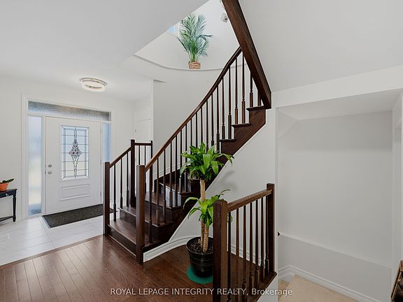 4th image of 43 Cento Way