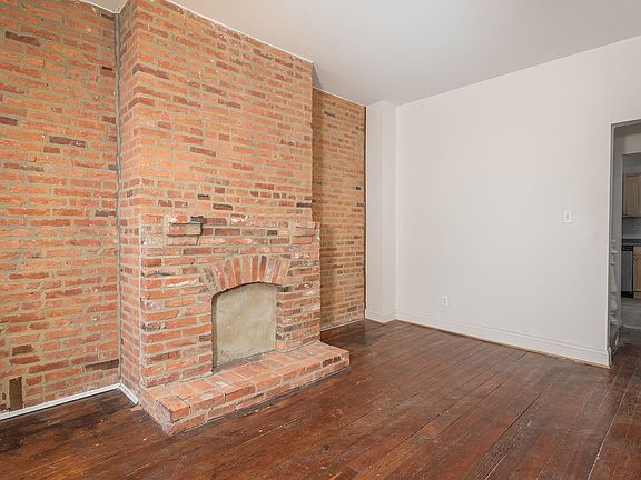 3rd image of 221 S Chester St #1