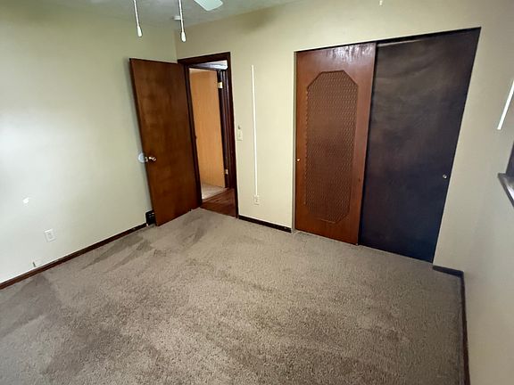 2nd image of 521 12th St NE