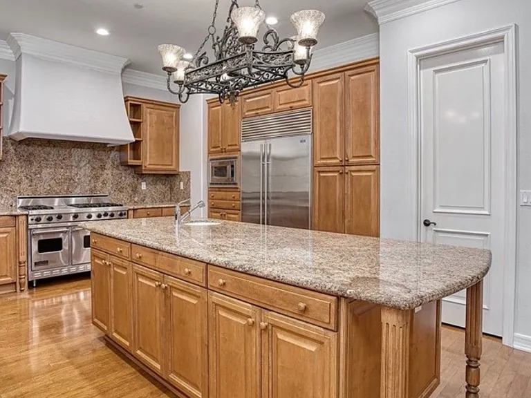 26755 Provence Dr — Photo 18