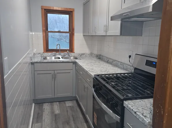 291 Belleville Ave #1, New Bedford, MA 02746