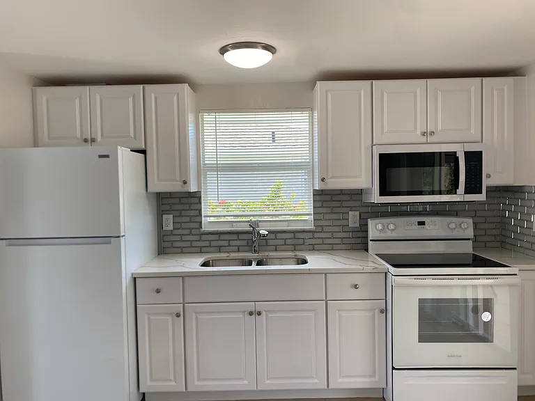 3415 Palm Dr #1 — Photo 47