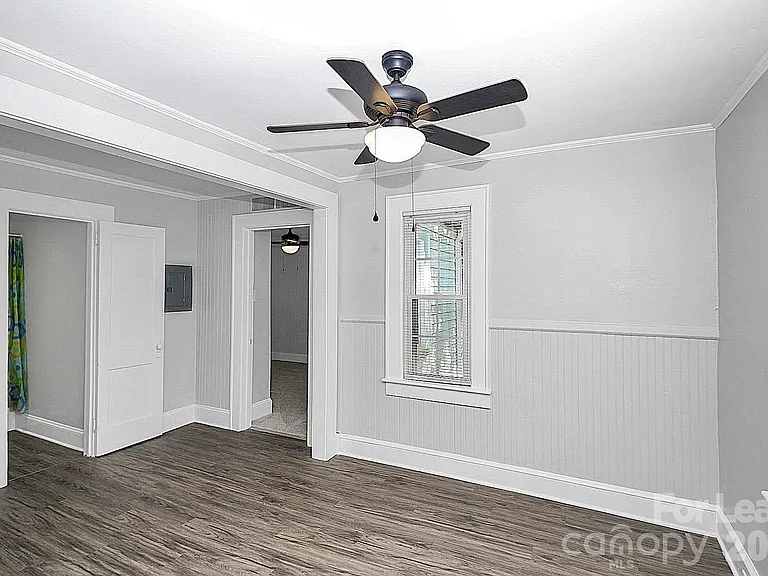 521 W 6th Ave — Photo 11
