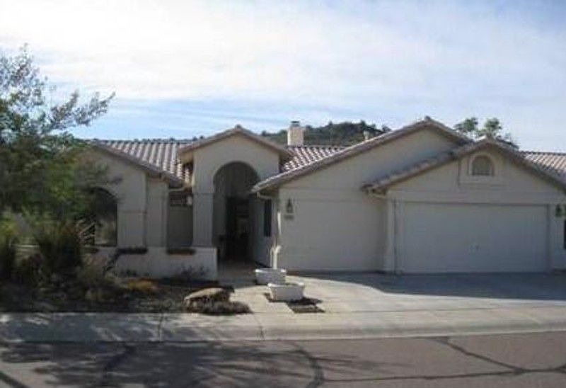 2nd image of 6121 W Park View Ln