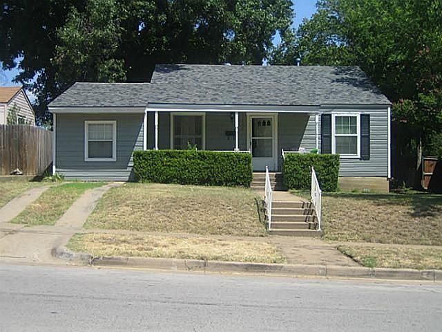 1st image of 4009 Meadowbrook Dr