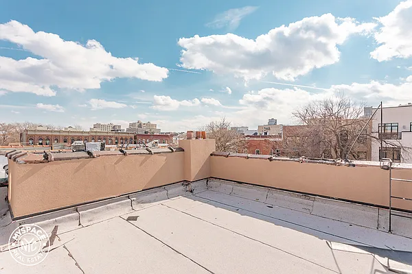 Rented by MySpaceNYC | media 13