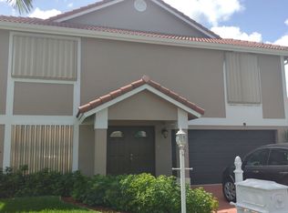 21301 Sawmill Ct, Boca Raton, FL 33498