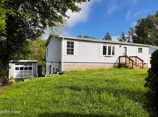 751 Milanville Rd, Beach Lake, PA 18405