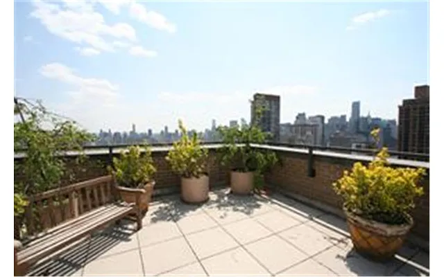 Sold by Douglas Elliman | media 29