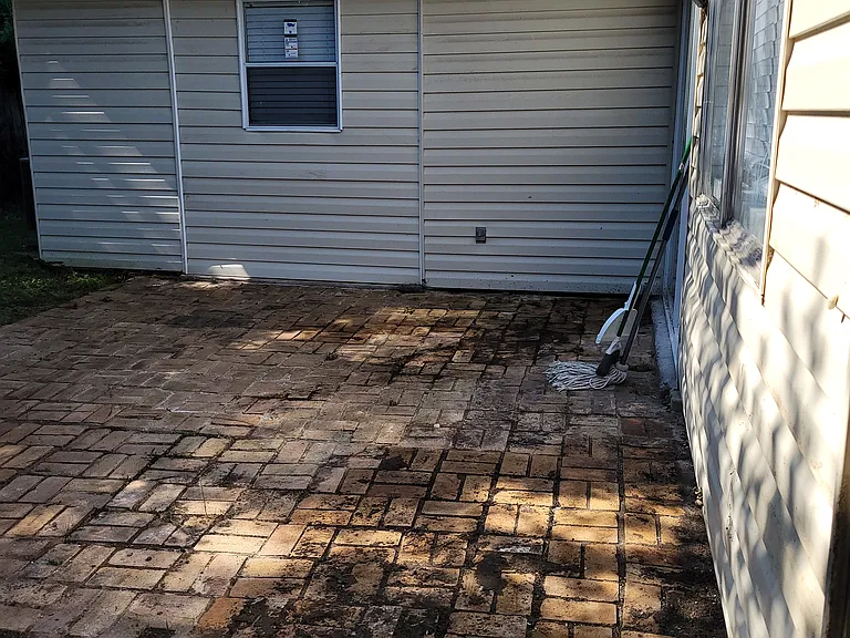 11 Seville Dr — Photo 2