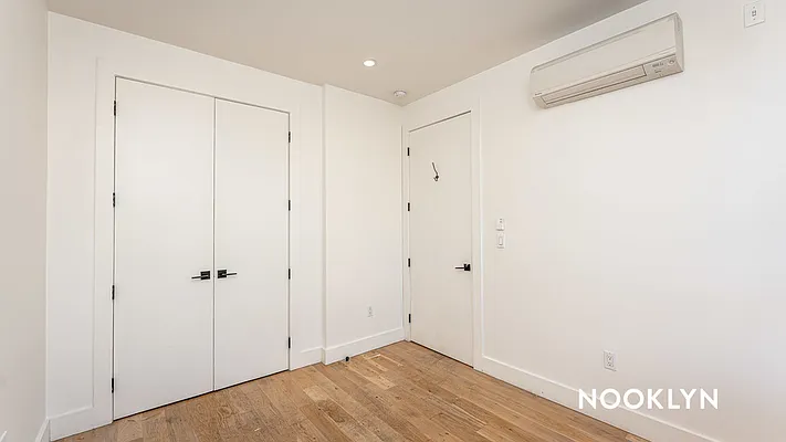 Rented by Nooklyn NYC LLC | media 15