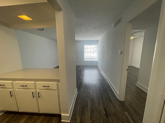 5th image of 4038 W Kennedy Blvd APT 8