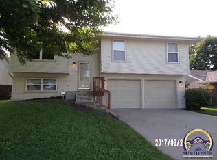 2617 SW Bingham Ct, Topeka, KS 66614